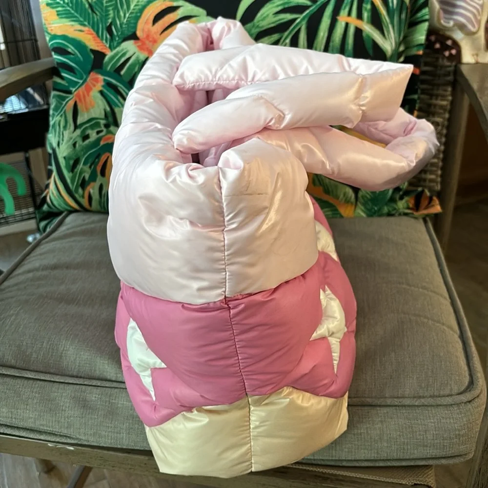 Miu Miu Quilted Star Puffer Bag w/Certificate of Authenticity - Never used - Picture 6 of 15